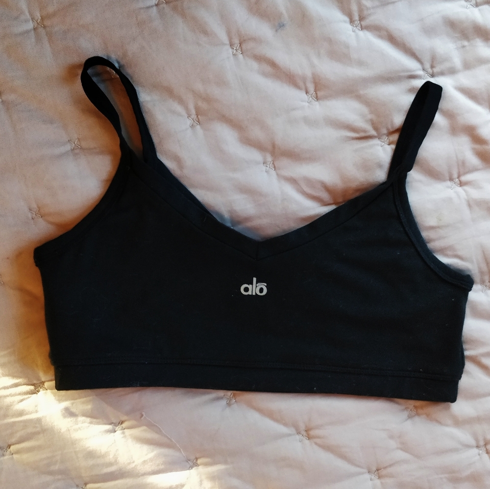Alo sports black sports bra